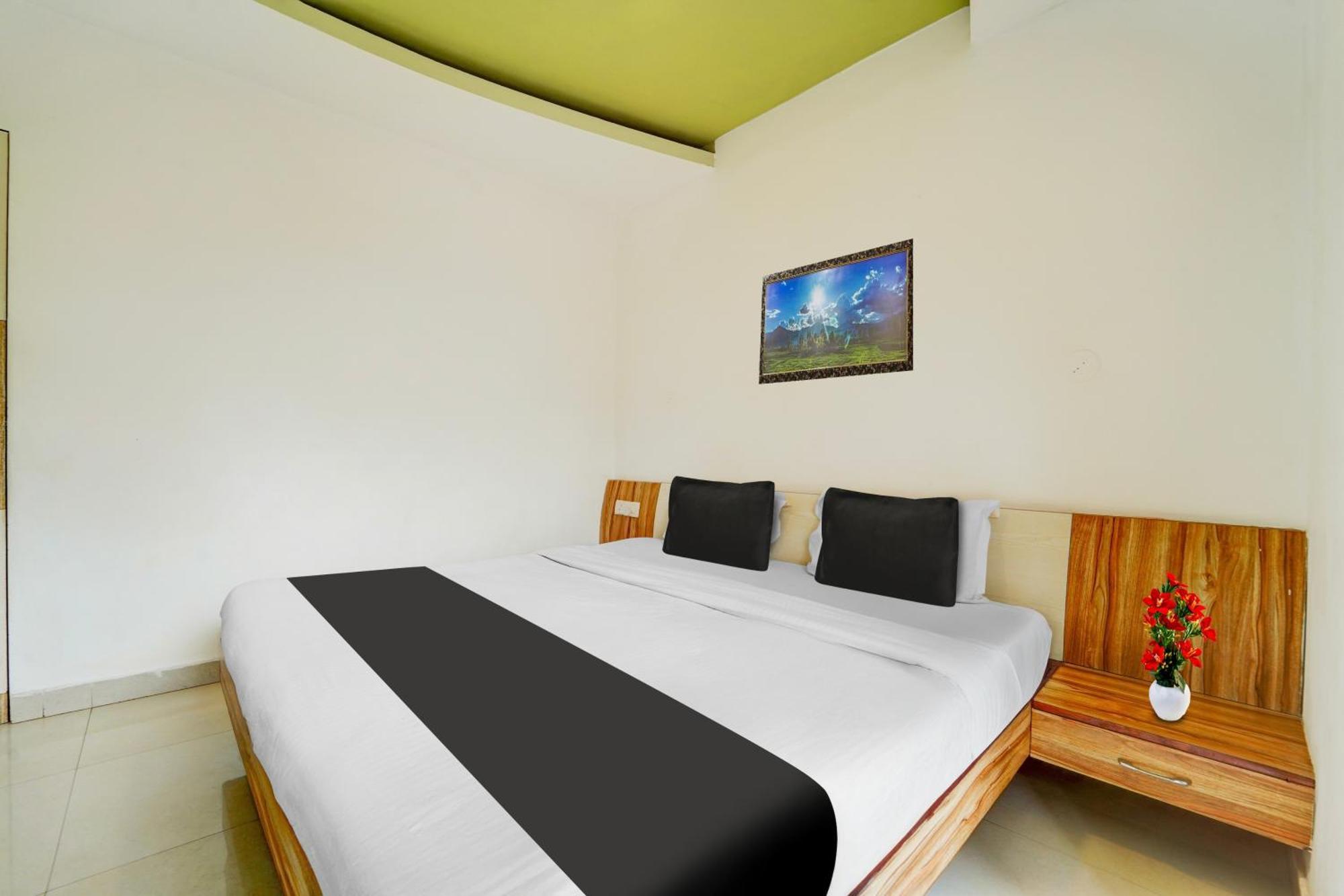 Super Townhouse Calangute - Baga Circle Formerly Park Avenue المظهر الخارجي الصورة