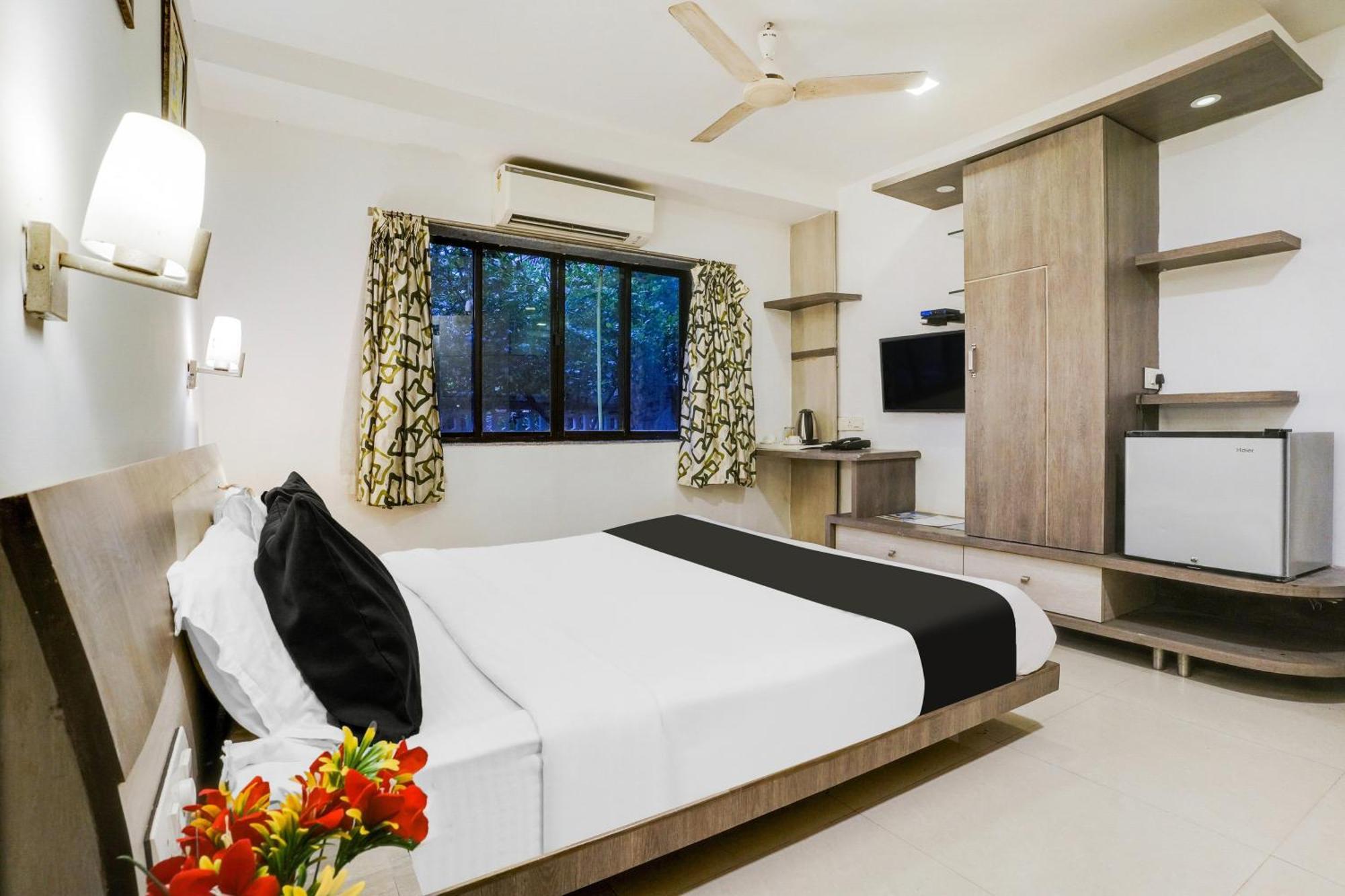 Super Townhouse Calangute - Baga Circle Formerly Park Avenue المظهر الخارجي الصورة